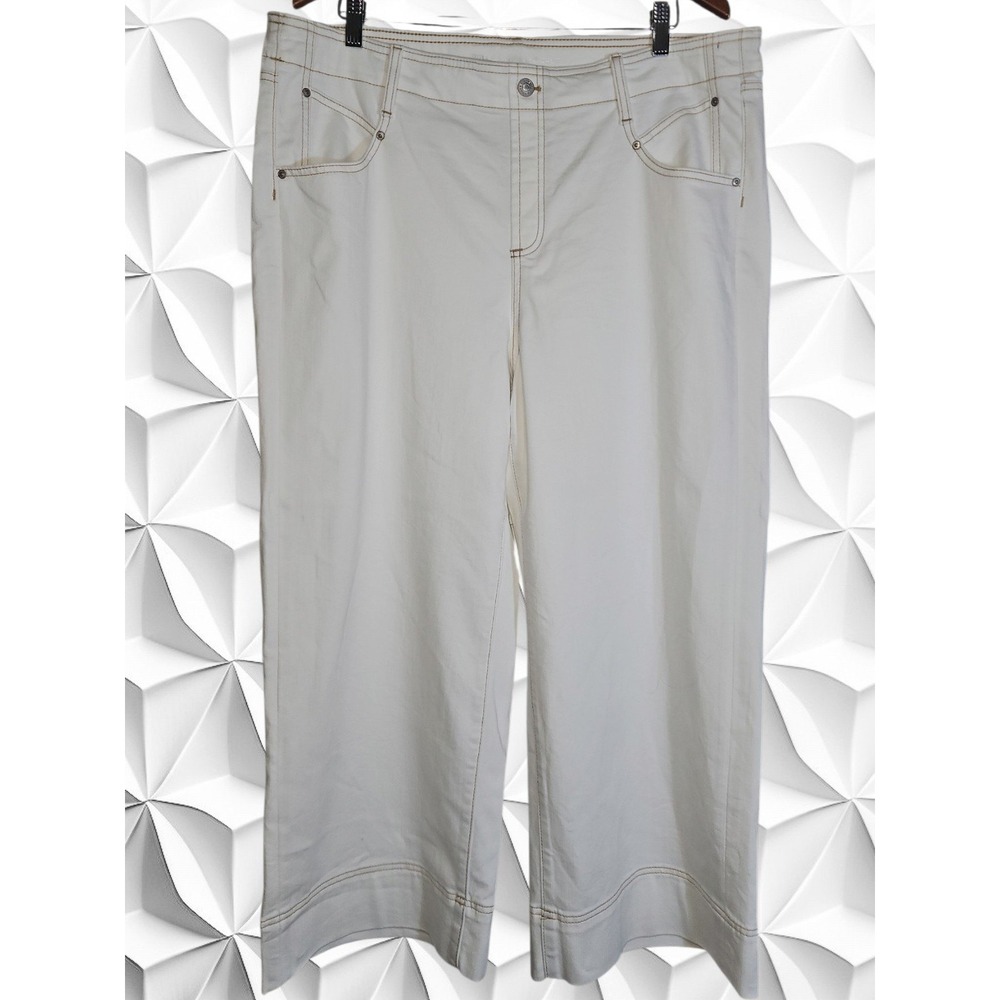 Chico's Pull On Wide Leg Crop Pants White Denim Size 3.5 XL US 18